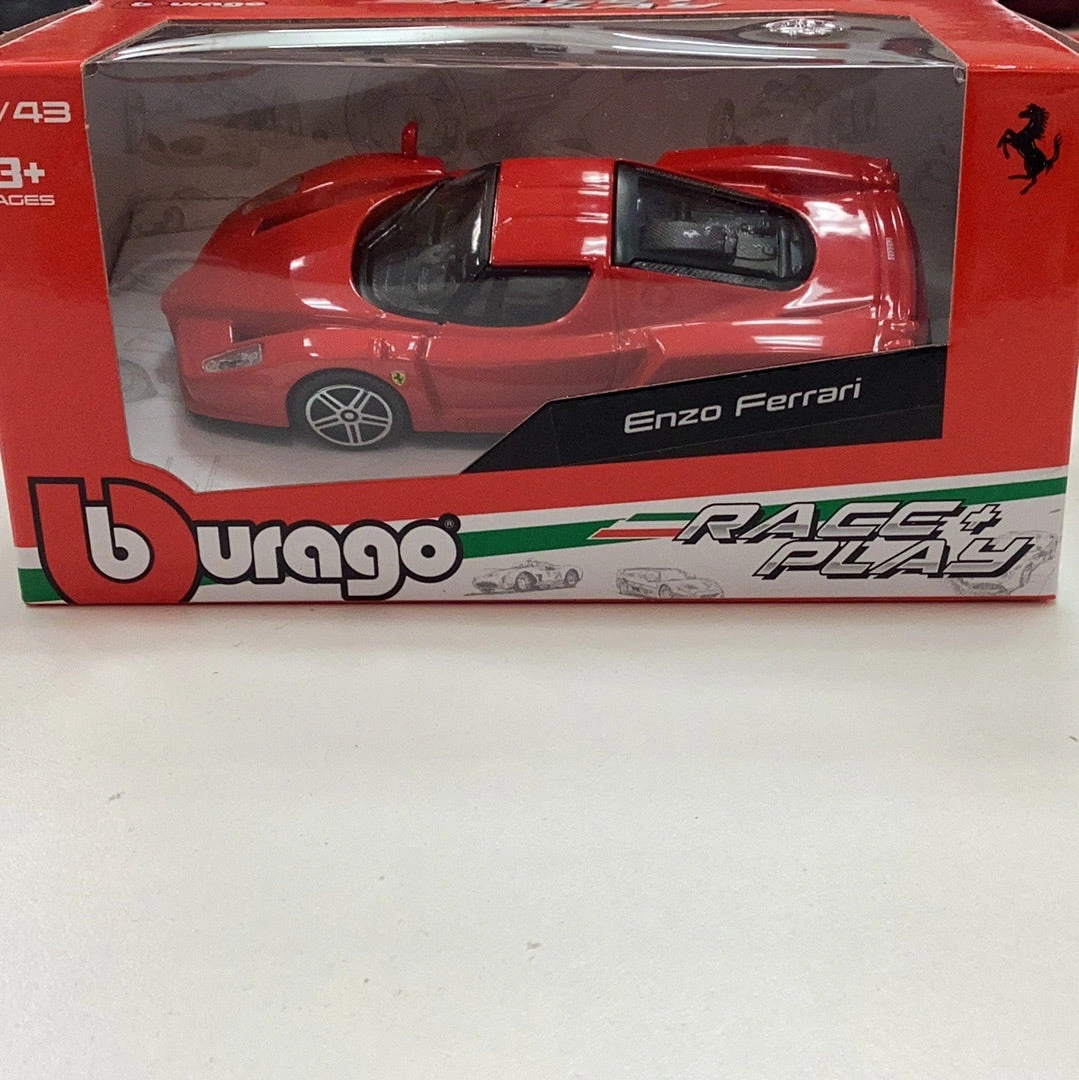 1:43 Bburago Ferrari Enzo: A Legend in Miniature – Own a Piece of Automotive History!